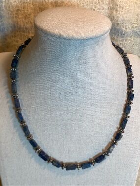 Vintage Lapis Lazuli Beaded Necklace Blue Gemstone Silver Tone 16-18”